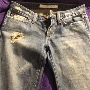 Joe’s Jeans distressed size W26